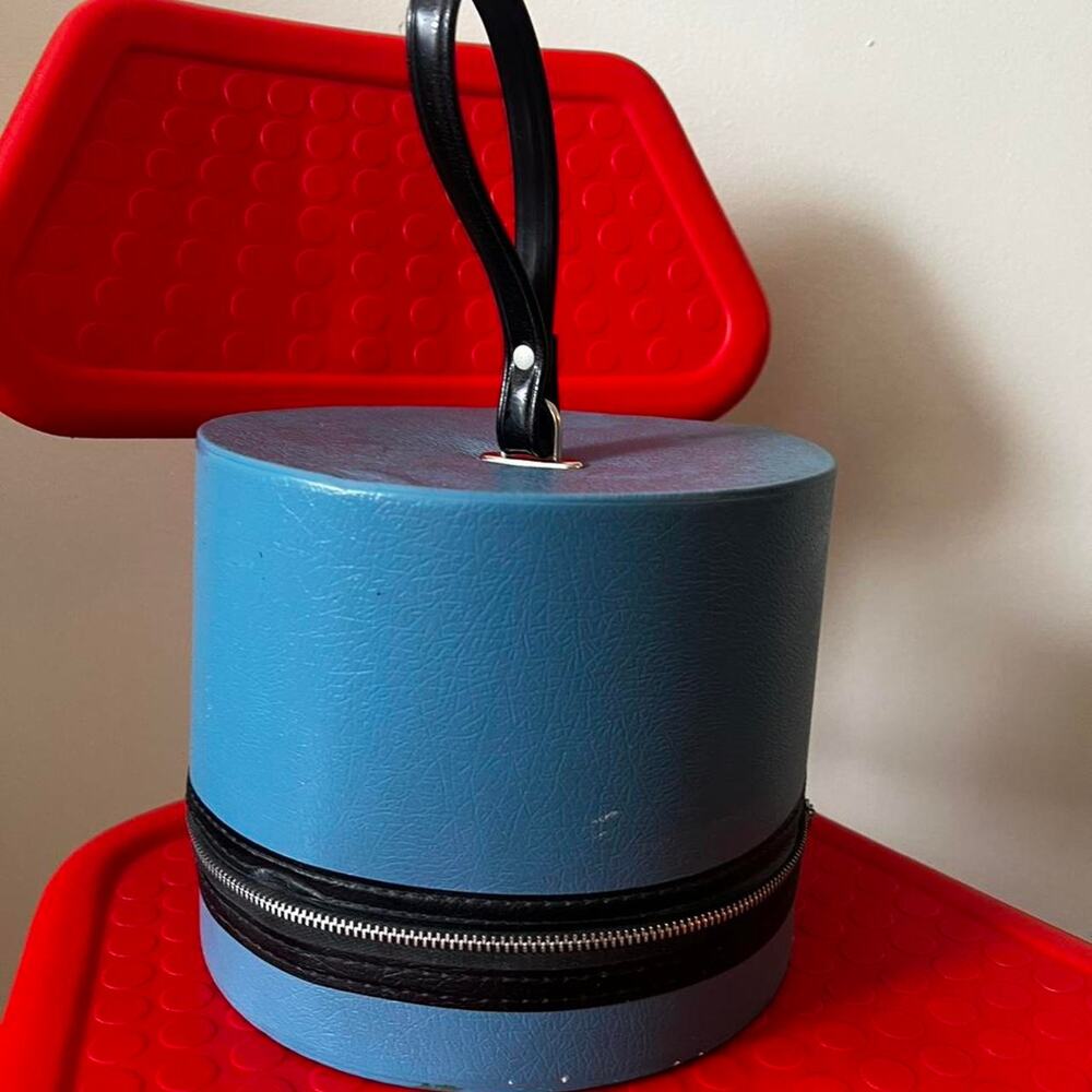 hat/wig carrying case purse